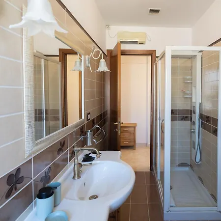 Casa Olivia A Sottomarina 公寓 *
